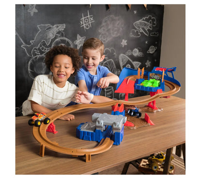 Supercharge Speedway Monster Truck Playset, 1:64 Scale