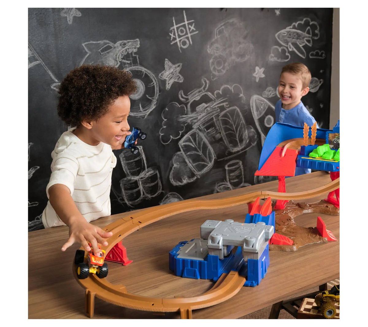 Supercharge Speedway Monster Truck Playset, 1:64 Scale